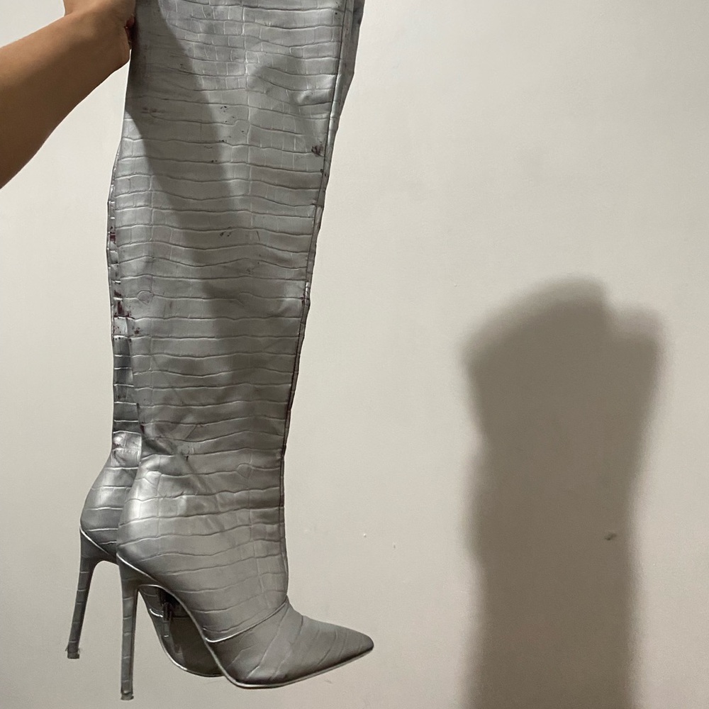 Distress silver boots